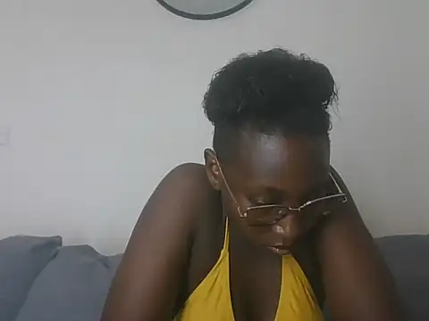 Snapshot of Puliza_wet chatting on 13, 10, 2025 Puliza wet online show from 13, 10, 2025