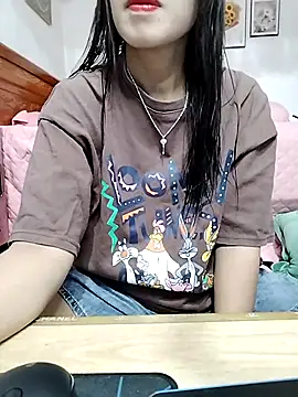 cream1299 online show from 6, 10, 2025