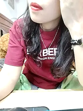 Snapshot of cream1299 chatting on 6, 1, 2026 cream1299 online show from 6, 1, 2026