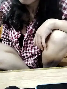 Snapshot of cream1299 chatting on 9, 1, 2026 cream1299 online show from 9, 1, 2026