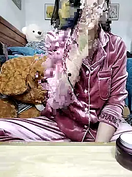 Snapshot of cream1299 chatting on 17, 2, 2026 cream1299 online show from 17, 2, 2026