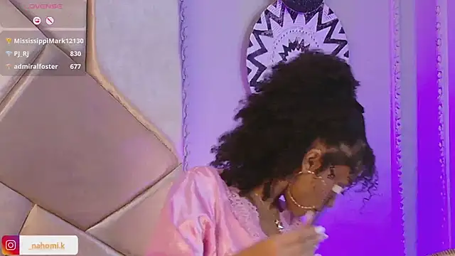 Nahomi King online show from 6, 2, 2025