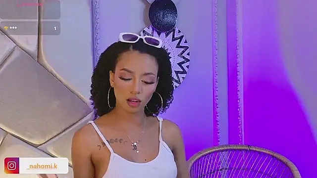 Nahomi King online show from 11, 2, 2025