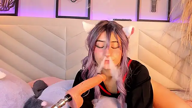 miia  baker online show from 17, 2, 2025