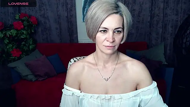 Blonde lola444 online show from 13, 1, 2025