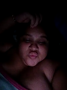 Snapshot of XXTenacion chatting on 1, 10, 2025 XXTenacion online show from 1, 10, 2025