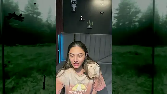 Snapshot of demieliss chatting on 26, 9, 2025 demieliss online show from 26, 9, 2025