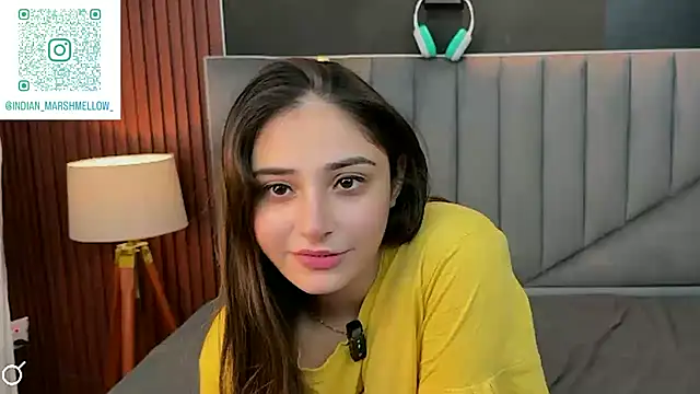 Snapshot of demieliss chatting on 6, 10, 2025 demieliss online show from 6, 10, 2025