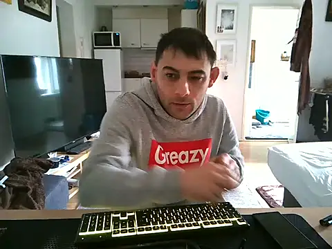 Snapshot of mihaimichael chatting on 25, 3, 2026 mihaimichael online show from 25, 3, 2026