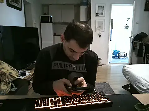 Snapshot of mihaimichael chatting on 29, 3, 2026 mihaimichael online show from 29, 3, 2026