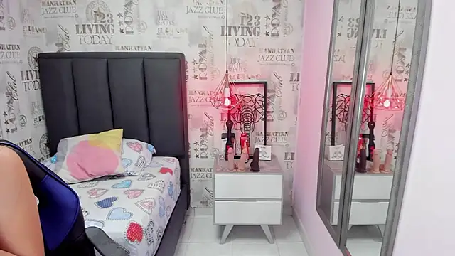 Snapshot of mileyerikson chatting on 18, 3, 2025 mileyerikson online show from 18, 3, 2025