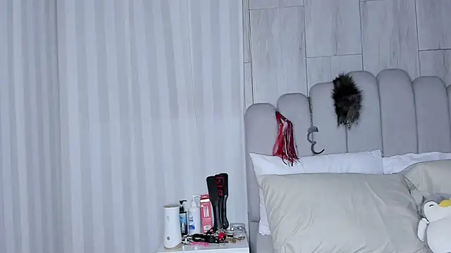 Snapshot of mileyerikson chatting on 25, 9, 2025 mileyerikson online show from 25, 9, 2025