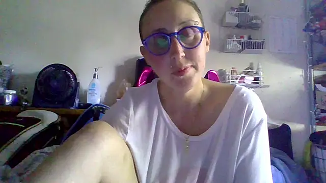 AstridFalk23 online show from 6, 10, 2025