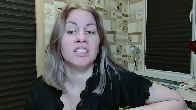 TherestlessKitty online show from 4, 6, 2026