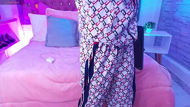 Tayzon Foxxx online show from 29, 9, 2025