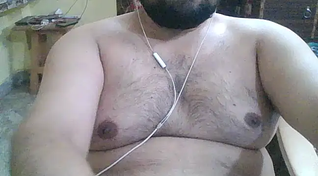 Snapshot of ARYANAVAILABLE chatting on 5, 3, 2025 ARYANAVAILABLE online show from 5, 3, 2025