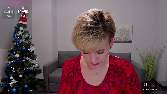 Julia Wilsone online show from 25, 12, 2024