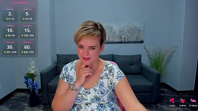 Julia Wilsone online show from 16, 11, 2025