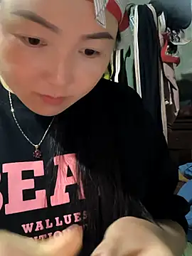 Snapshot of Sweetlove_77 chatting on 2, 1, 2025 Sweetlove 77 online show from 2, 1, 2025