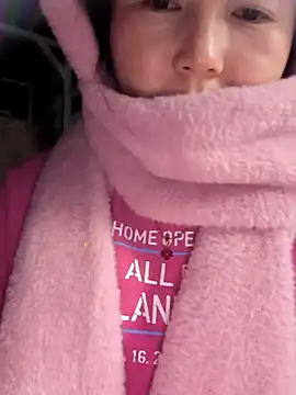 Snapshot of Sweetlove_77 chatting on 8, 1, 2025 Sweetlove 77 online show from 8, 1, 2025