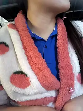 Snapshot of Sweetlove_77 chatting on 14, 1, 2025 Sweetlove 77 online show from 14, 1, 2025