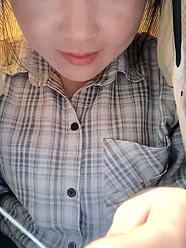 Snapshot of Sweetlove_77 chatting on 2, 2, 2025 Sweetlove 77 online show from 2, 2, 2025