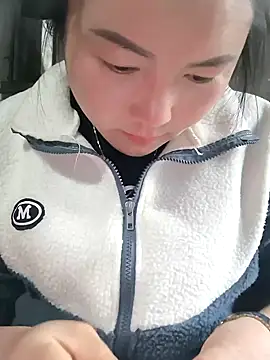 Snapshot of Sweetlove_77 chatting on 3, 2, 2025 Sweetlove 77 online show from 3, 2, 2025