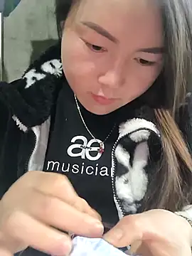 Snapshot of Sweetlove_77 chatting on 4, 2, 2025 Sweetlove 77 online show from 4, 2, 2025