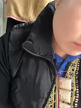 Snapshot of Sweetlove_77 chatting on 21, 2, 2025 Sweetlove 77 online show from 21, 2, 2025