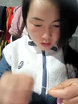 Snapshot of Sweetlove_77 chatting on 4, 3, 2025 Sweetlove 77 online show from 4, 3, 2025