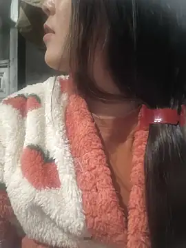 Snapshot of Sweetlove_77 chatting on 9, 3, 2025 Sweetlove 77 online show from 9, 3, 2025