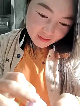 Snapshot of Sweetlove_77 chatting on 11, 3, 2025 Sweetlove 77 online show from 11, 3, 2025