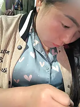 Snapshot of Sweetlove_77 chatting on 14, 3, 2025 Sweetlove 77 online show from 14, 3, 2025