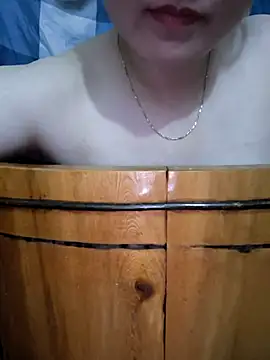 Snapshot of Sweetlove_77 chatting on 10, 9, 2025 Sweetlove 77 online show from 10, 9, 2025