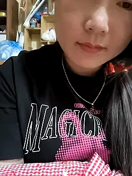 Snapshot of Sweetlove_77 chatting on 19, 9, 2025 Sweetlove 77 online show from 19, 9, 2025