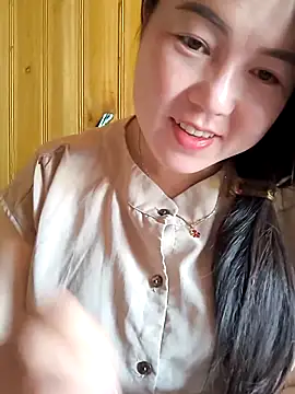 Snapshot of Sweetlove_77 chatting on 28, 9, 2025 Sweetlove 77 online show from 28, 9, 2025