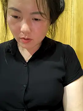 Snapshot of Sweetlove_77 chatting on 6, 10, 2025 Sweetlove 77 online show from 6, 10, 2025