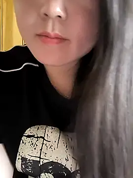 Snapshot of Sweetlove_77 chatting on 11, 10, 2025 Sweetlove 77 online show from 11, 10, 2025