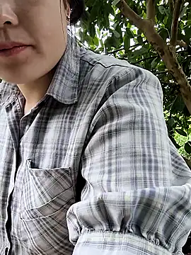 Snapshot of Sweetlove_77 chatting on 24, 10, 2025 Sweetlove 77 online show from 24, 10, 2025