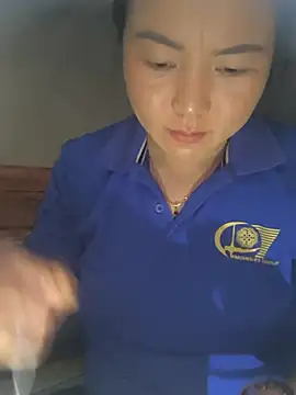 Snapshot of Sweetlove_77 chatting on 4, 11, 2025 Sweetlove 77 online show from 4, 11, 2025