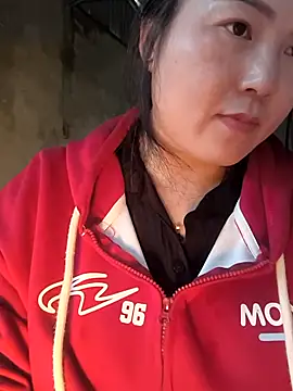 Snapshot of Sweetlove_77 chatting on 12, 11, 2025 Sweetlove 77 online show from 12, 11, 2025