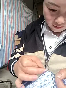 Snapshot of Sweetlove_77 chatting on 17, 11, 2025 Sweetlove 77 online show from 17, 11, 2025