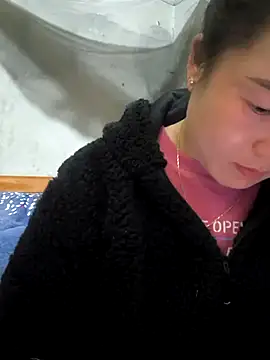 Snapshot of Sweetlove_77 chatting on 25, 11, 2025 Sweetlove 77 online show from 25, 11, 2025