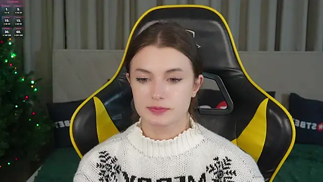 Britney054 online show from 8, 12, 2024