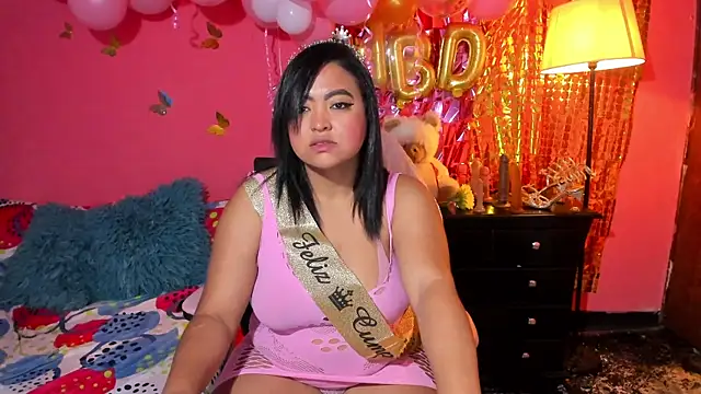 ivy roosx online show from 18, 4, 2026