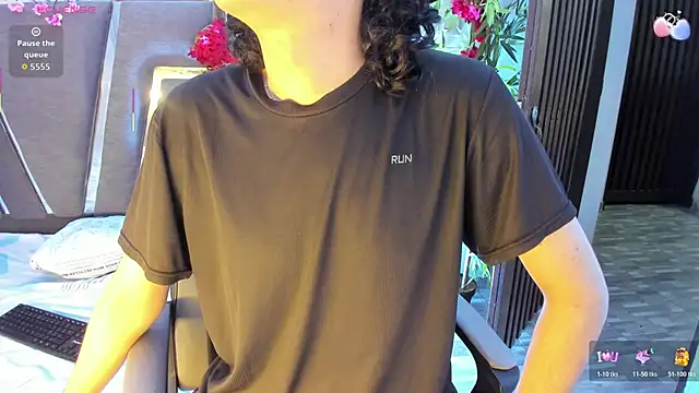 Snapshot of Black_Rose2 chatting on 15, 11, 2025 Black Rose2 online show from 15, 11, 2025