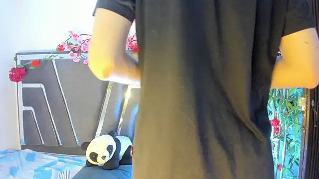 Snapshot of Black_Rose2 chatting on 16, 11, 2025 Black Rose2 online show from 16, 11, 2025