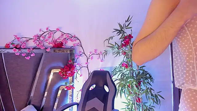 Snapshot of Black_Rose2 chatting on 19, 11, 2025 Black Rose2 online show from 19, 11, 2025