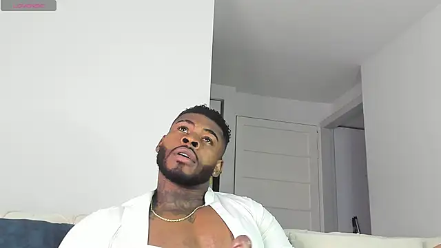 Snapshot of Makonneen chatting on 11, 6, 2026 Makonneen online show from 11, 6, 2026
