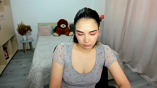 Alexa Dolly12 online show from 24, 6, 2026